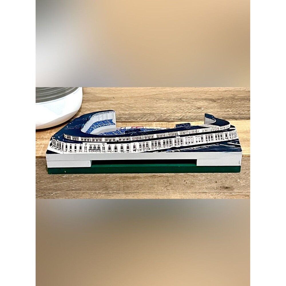 HomeFields NY Yankees Original Yankee Stadium 1923-1973 3D Wood Replica - 9”x4” - Picture 4 of 5